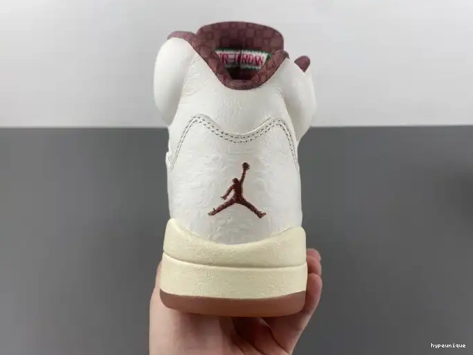 HYPE Air HF8833-100 Grito El Jordan 5 0607